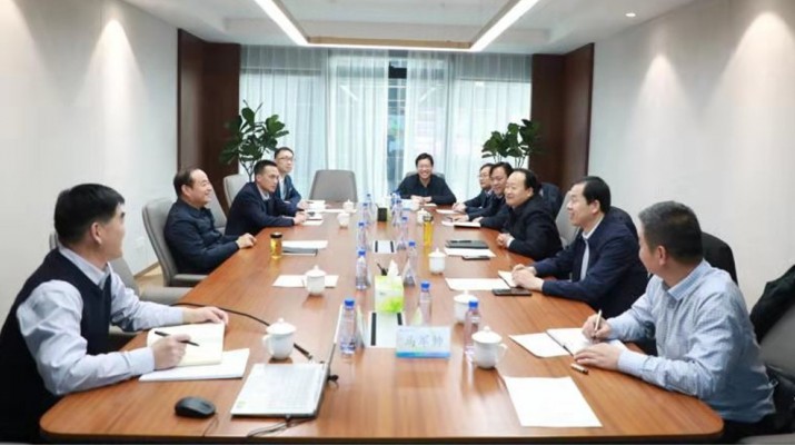酒泉市肅州區(qū)委副書記、區(qū)長王永宏一行到訪集團公司